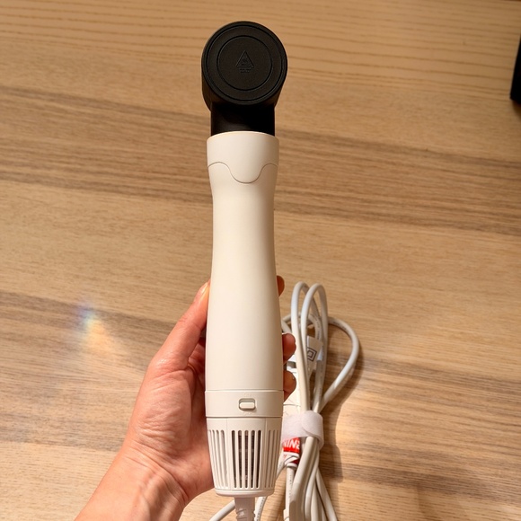 BondiBoost EVERLAST AIRSTYLER SYSTEM 6-in-1 dryer & multi-styler - Picture 8 of 14